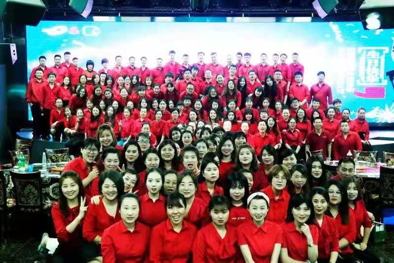 打造鴻躍 —— 專業(yè)的出國(guó)就業(yè)服務(wù)機(jī)構(gòu)